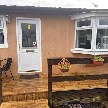 Semi-Detached Chalet - Uddingston, Glasgow Luaran gambar